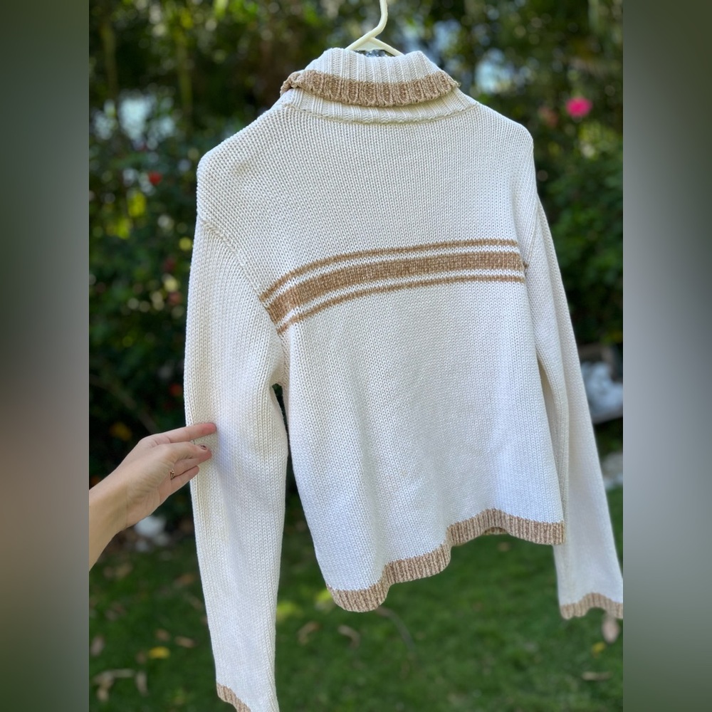 Sweater - small - Picture 3 of 3